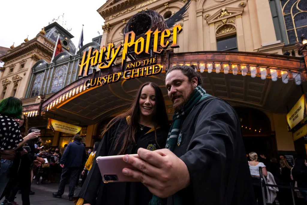 Harry Potter Fans Elated Over Premier of Return to Hogwarts