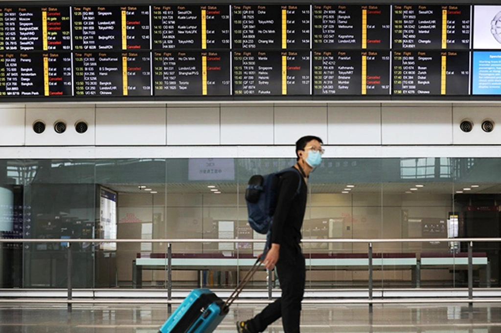 Hong Kong to Ban Airport Transit Passengers From 150 Countries