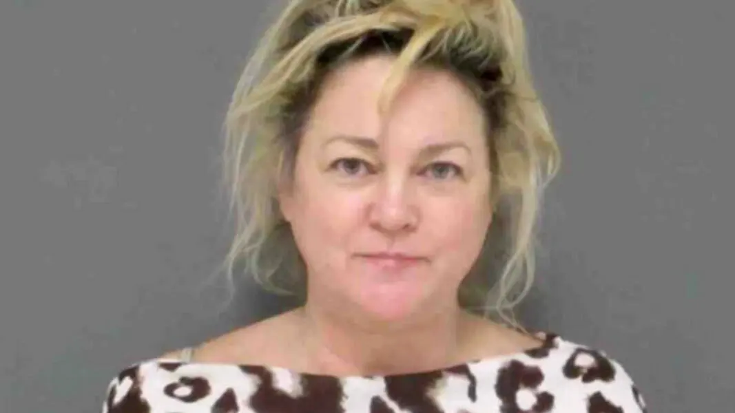 Walmart - Woman Arrested For Allegedly Trying To Buy A Child For $500,000 156 Walmart