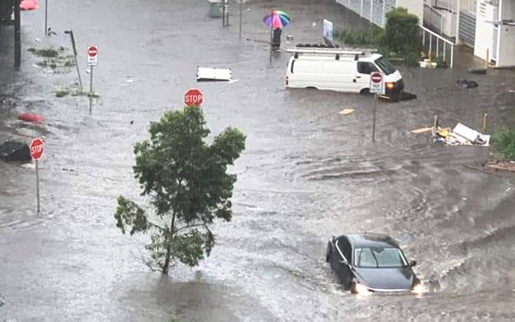 Flooding from Heavy Rains Leave One Dead, 10 Missing in Australia