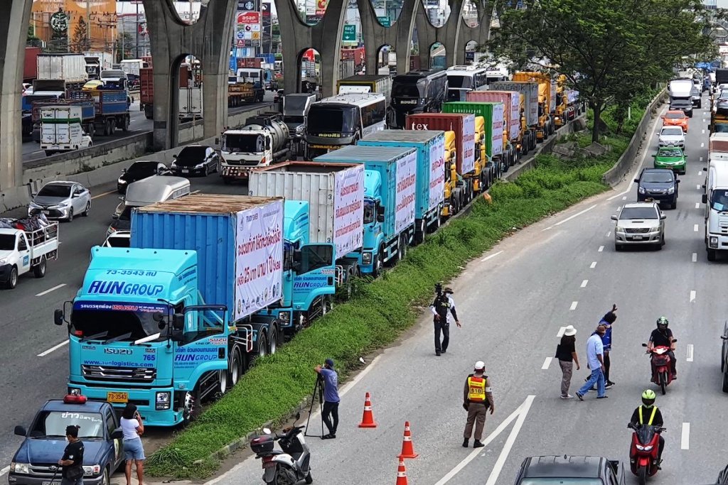 Truckers in Thailand Unite to Demand Lower Diesel Prices
