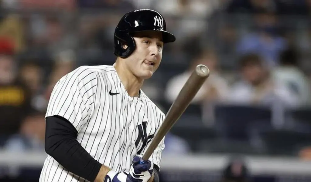 Anthony Rizzo Agrees To New 2-Year, $32 Million Contract With Yankees 156 Anthony Rizzo