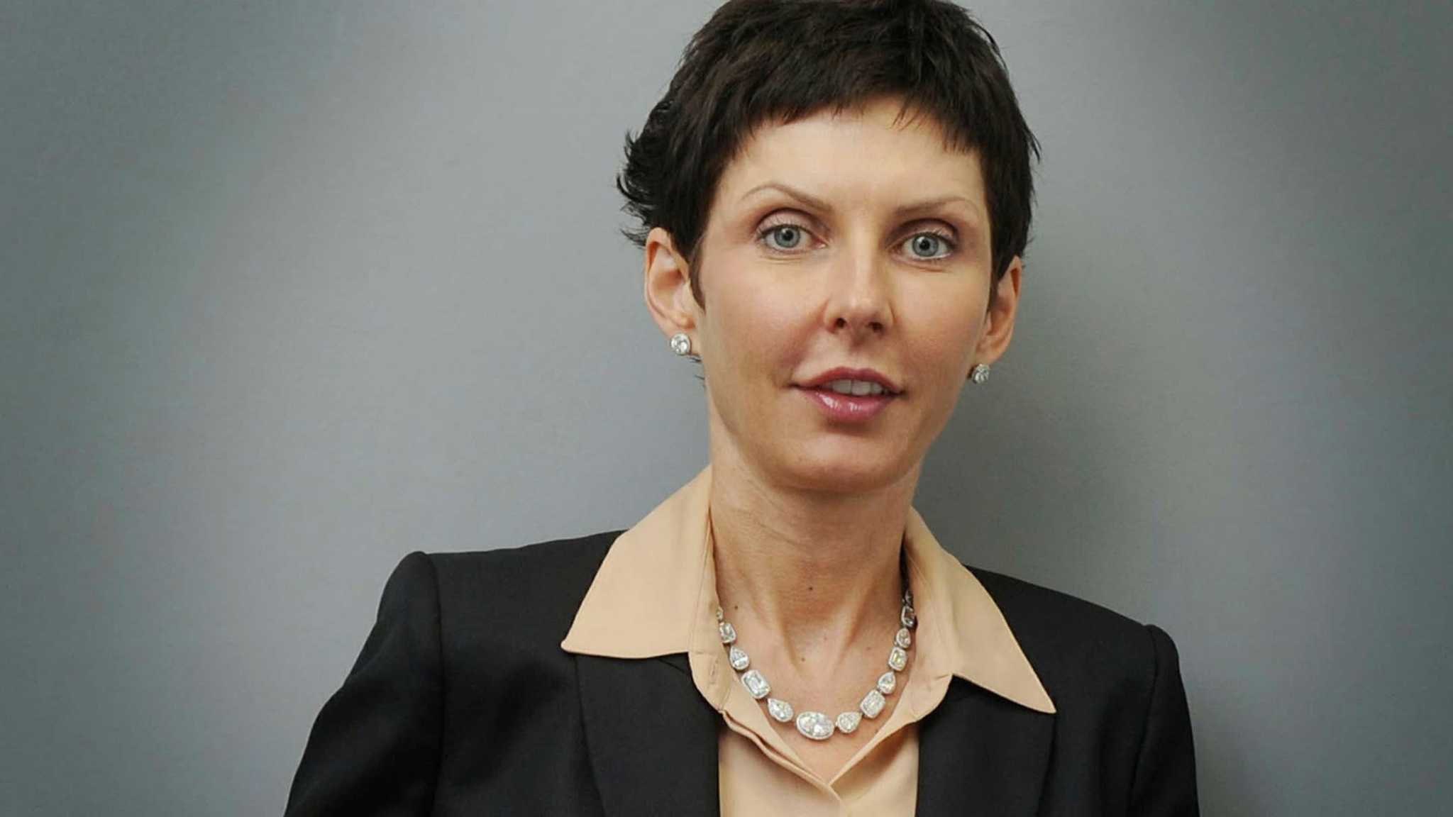 Bet365 chief Denise Coates has her pay cut for first time in 3 years | Financial Times
