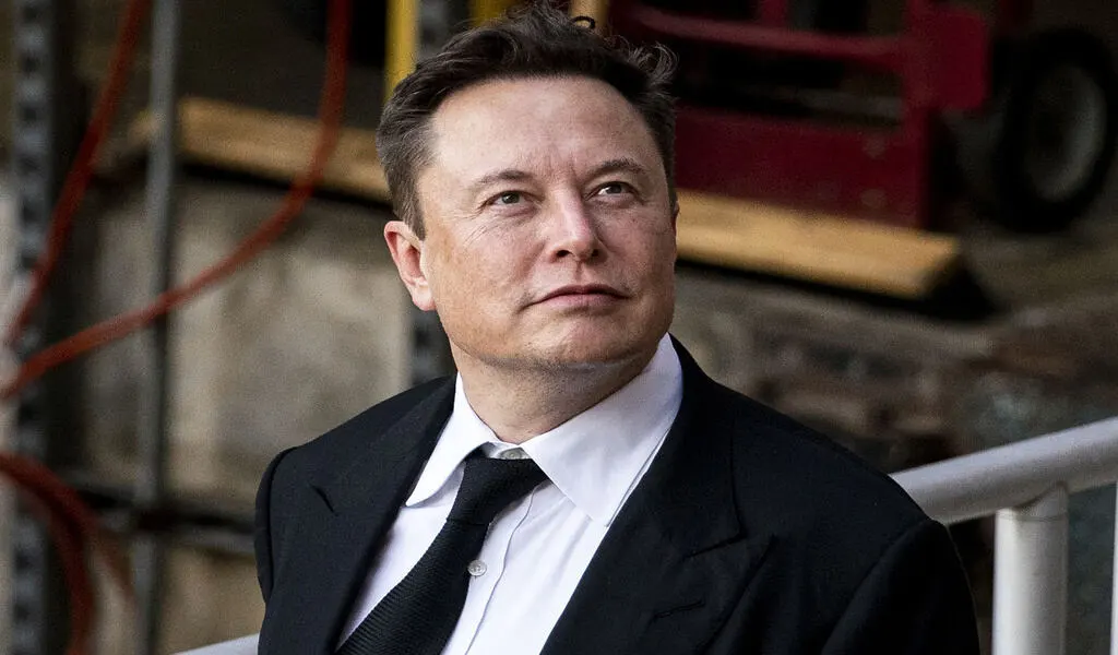 Twitter User Asks Elon Musk to Buy WHO, Billionaire Evades With Priceless PJ