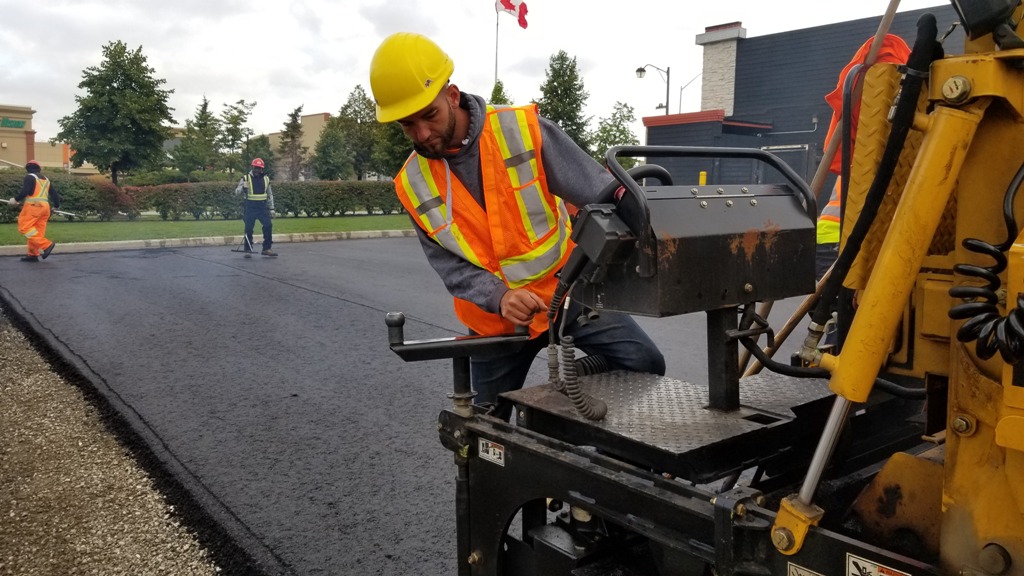 5 Things To Keep In Mind Before Hiring Paver Sealing Service!