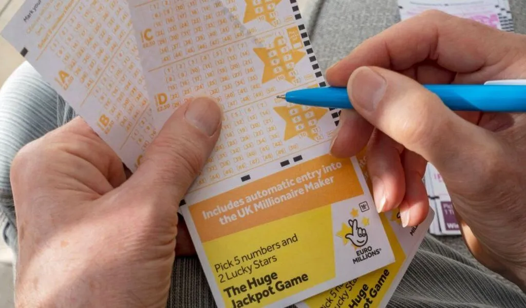 EuroMillions Britain's Largest-Ever Lottery Winners To Go Public After Scooping £184m