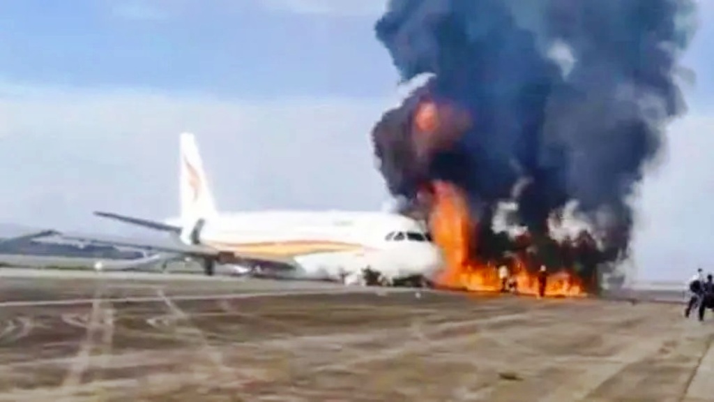 Fire on Airbus A319-115 Injures 36 Passengers in China