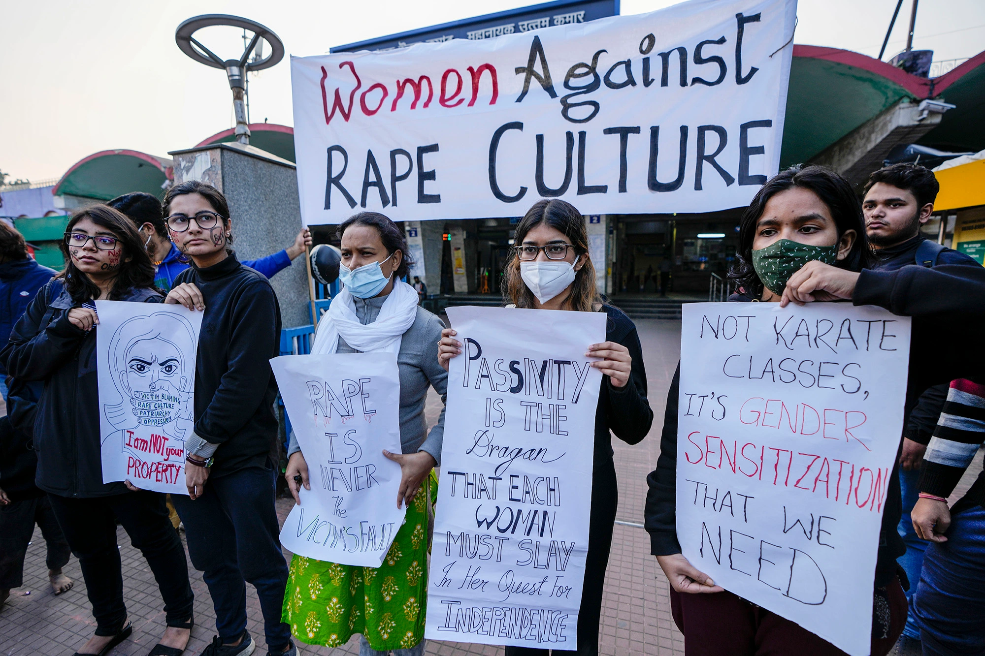 Police Officer Arrested for Raping 13-Year-Old Gang Rape Victim
