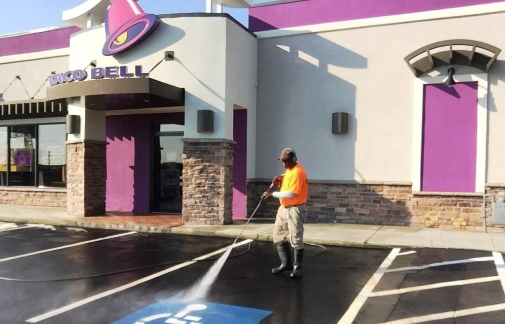 Why Pressure Washing Your Restaurant Driveway is Important