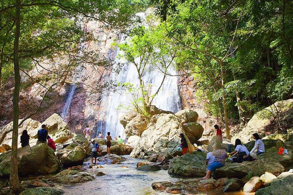 Na Muang Waterfall in Koh Samui