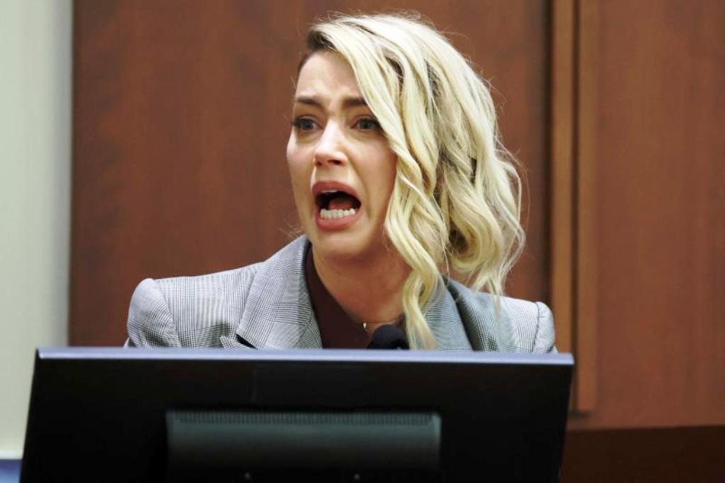 Amber Heard Told to "Stop Playing the Victim"