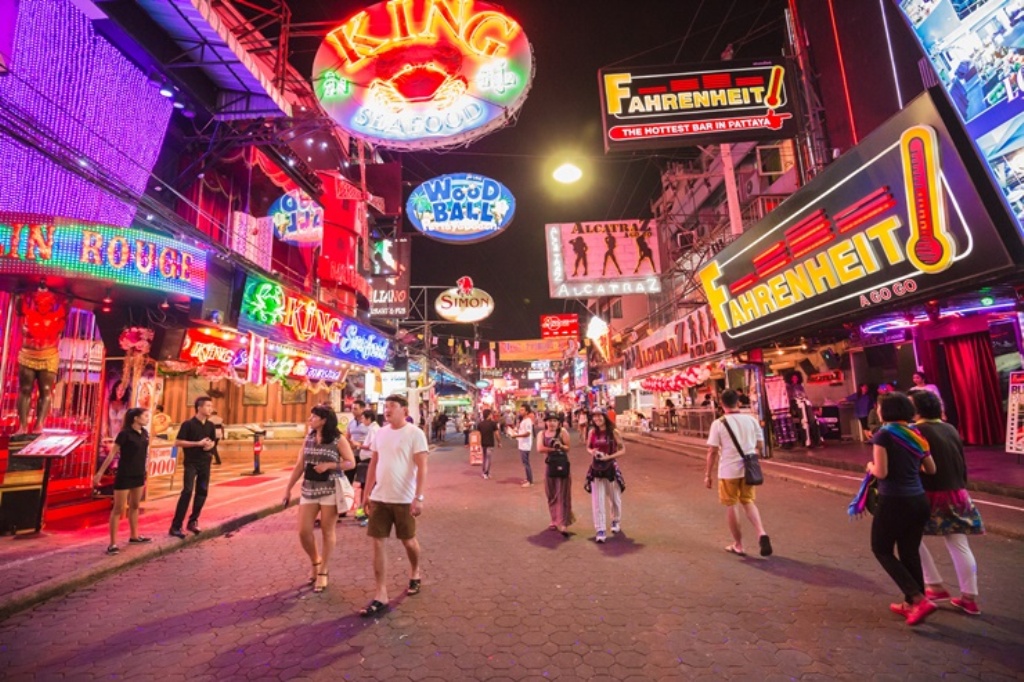 Entertainment Venues Reopen in Thailand