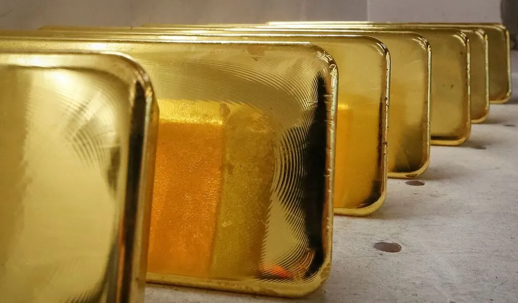 UK, US, Japan & Canada To Ban Russia Gold Imports Due To Ukraine War