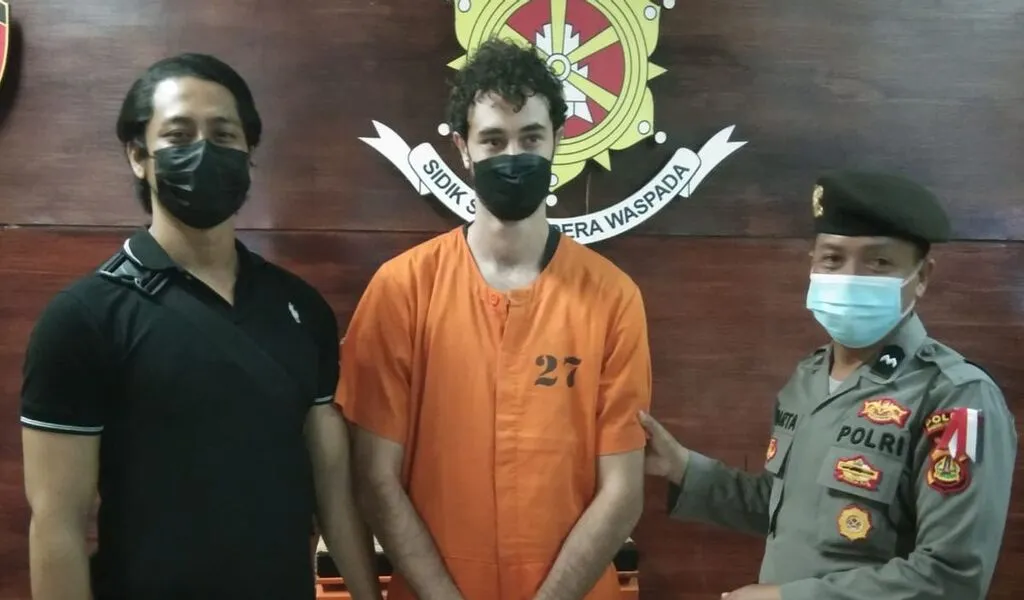 Cannabis Smuggler From Thailand Arrested In Bali