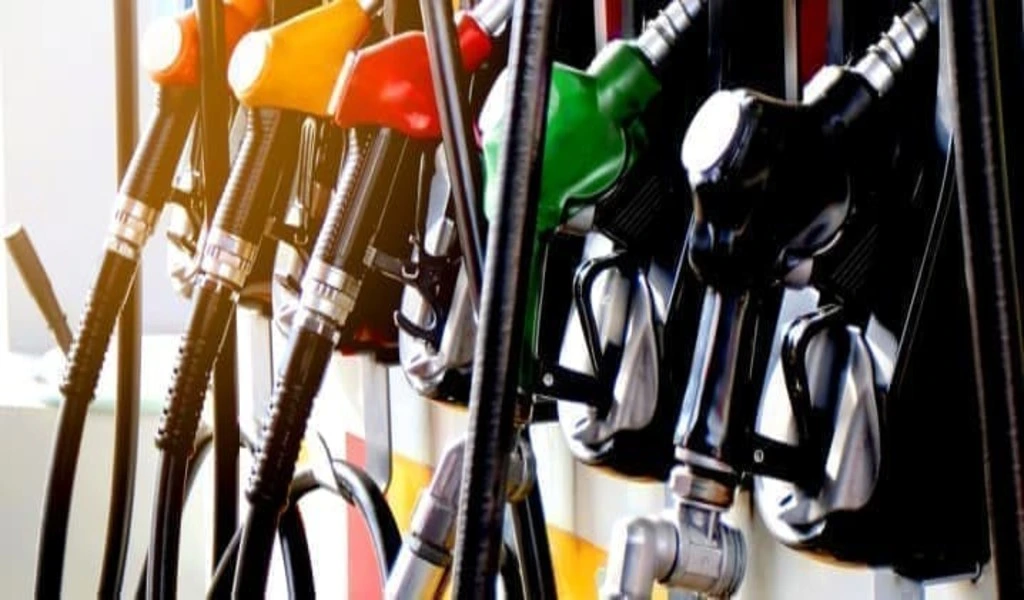 U.S. Gasoline Prices Set To Fall Below $4
