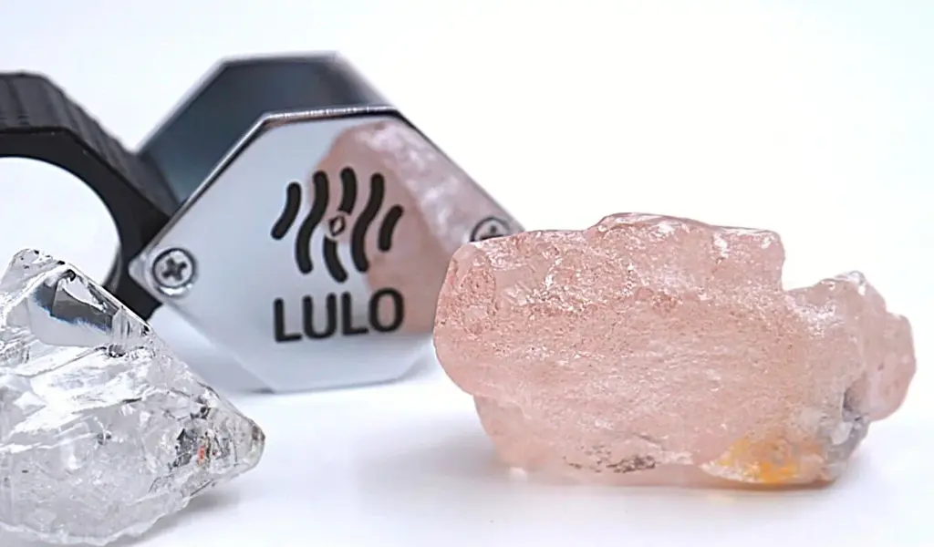 Lulo Rose A Largest Pink Diamond In 300 Years Found In Angola