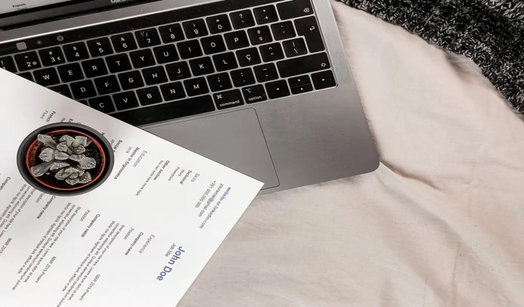 What Is The Difference Between A Curriculum Vitae And A Resume? 156 What Is The Difference Between A Curriculum Vitae And A Resume?
