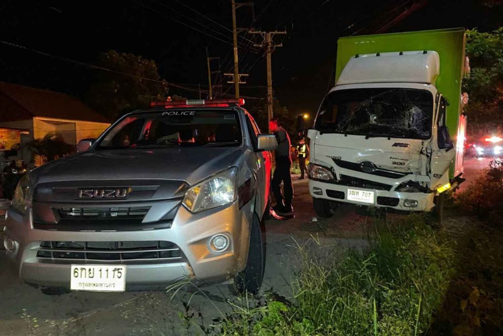 Delivery Truck Crashed into 10 Vehicles