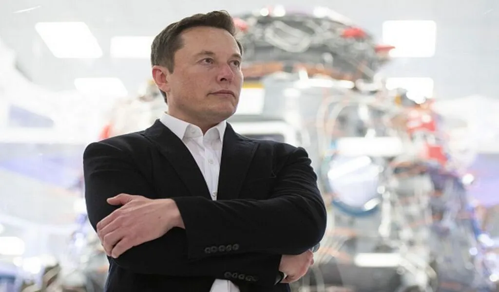 Elon Musk Tops List Of America's Highest-Paid CEOs Of 2021