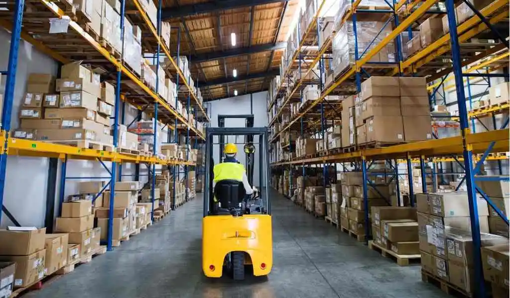 10 Tips for Effectively Managing Your Warehouse