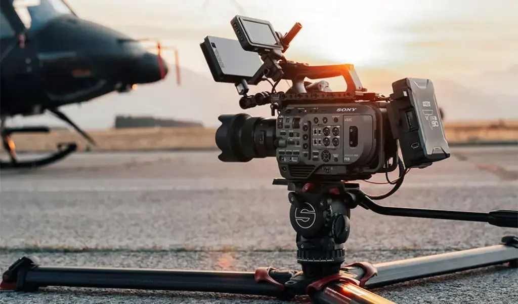 What Exactly Can A Camera Cage Do? 3 Minutes To Let You Know 164 What Exactly Can a Camera Cage Do? 3 Minutes to Let You Know