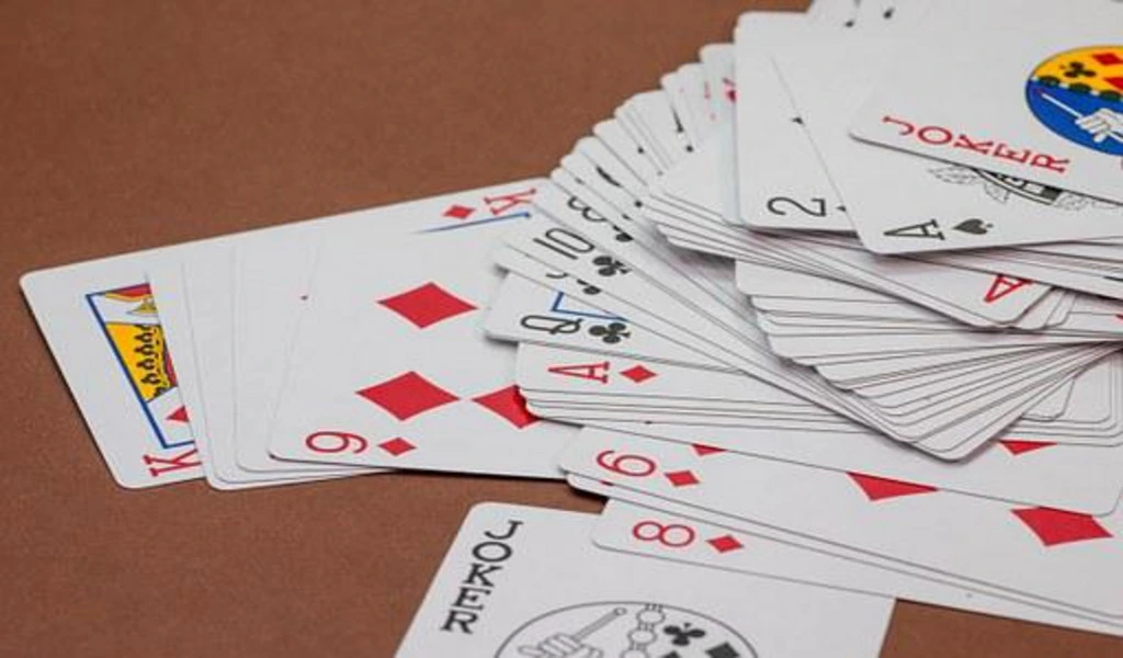 20 Practical Guide to Spot Various Poker Tells
