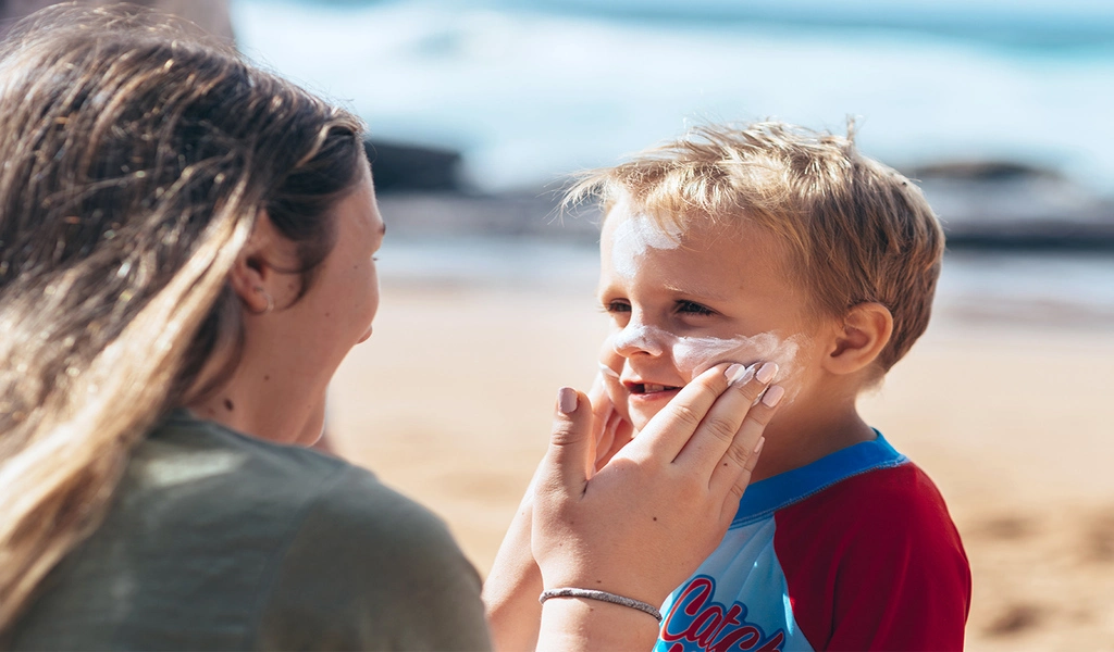 5 Hacks for Applying Sunscreen To Your Kids