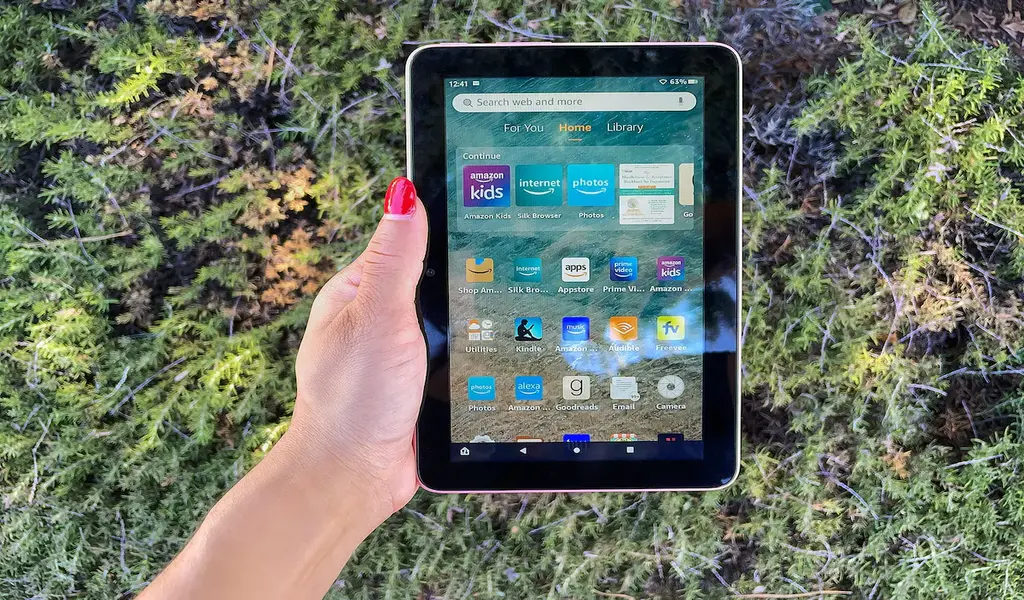 Amazon Fire 7 Review - Everything You Need in A Tablet
