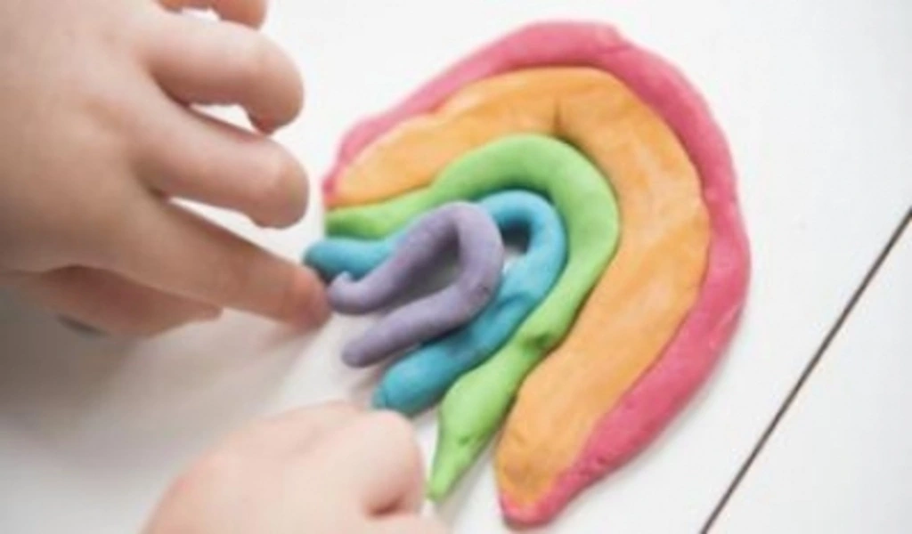 Play-Doh Has 6 Benefits