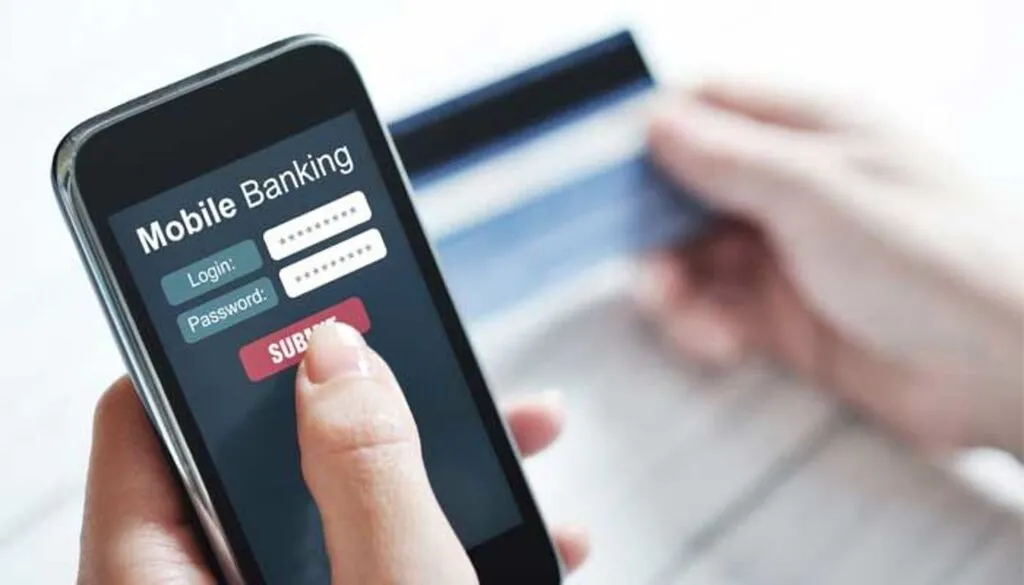 Woman Steals $428,000 Using Banking App of Stolen Smartphone