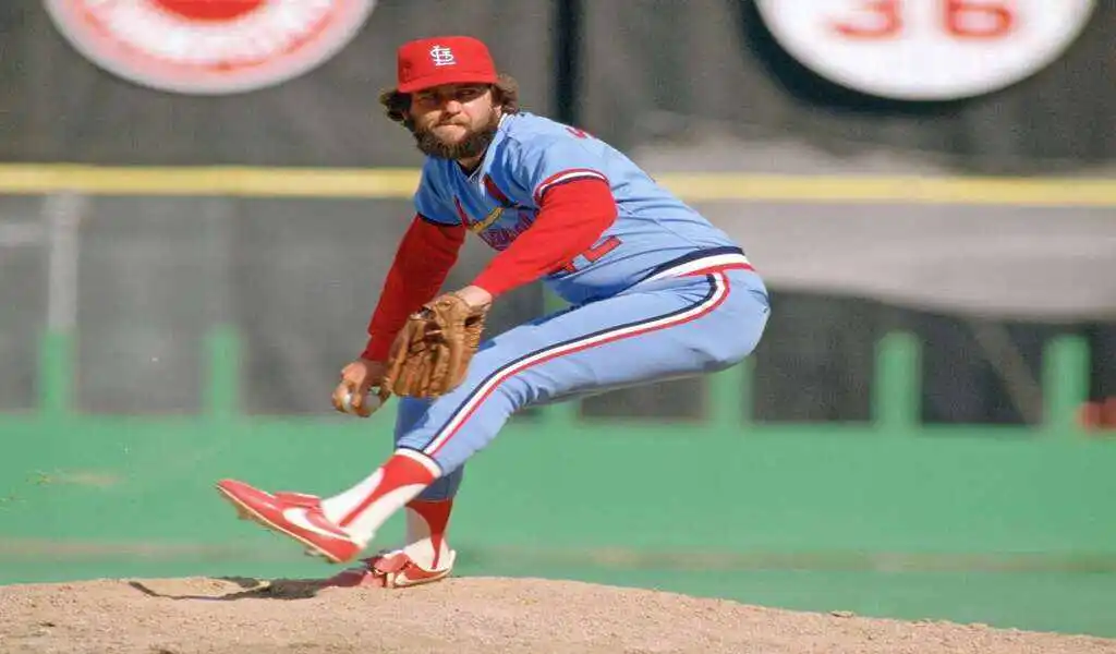 69-Year-Old Bruce Sutter, Hall Of Fame Pitcher, Dies