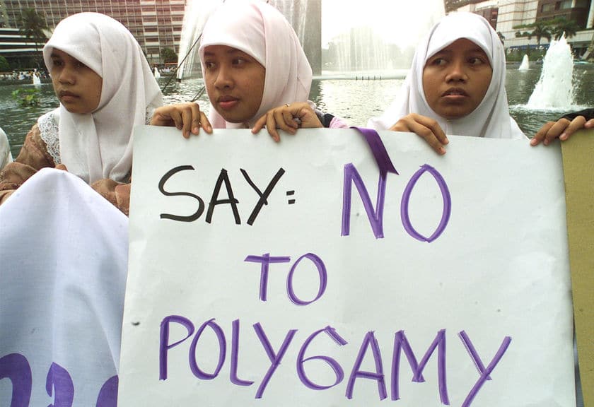 Muslim Women Slam Polygamous Doctor