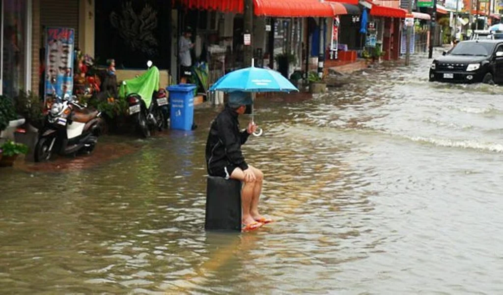 Meteorological Department Warns Of Flash Flooding And Landslides in Southern Thailand