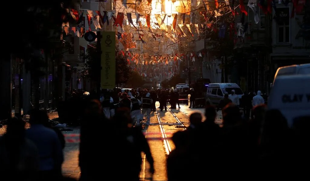 An Explosion in Istanbul Leaves 6 Dead and Dozens Injured