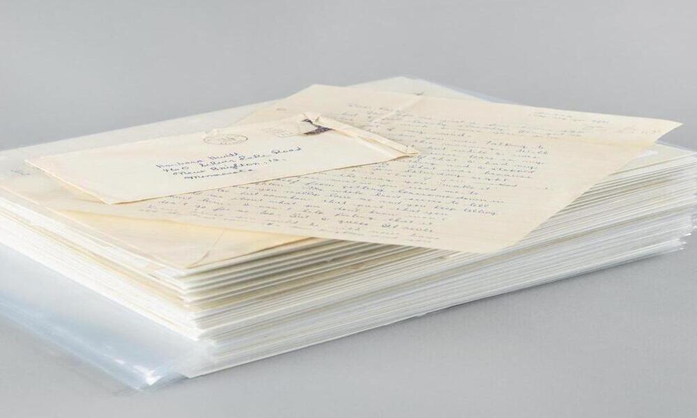 Bob Dylan's Collection Of Love Letters Sell at Auction for $670K