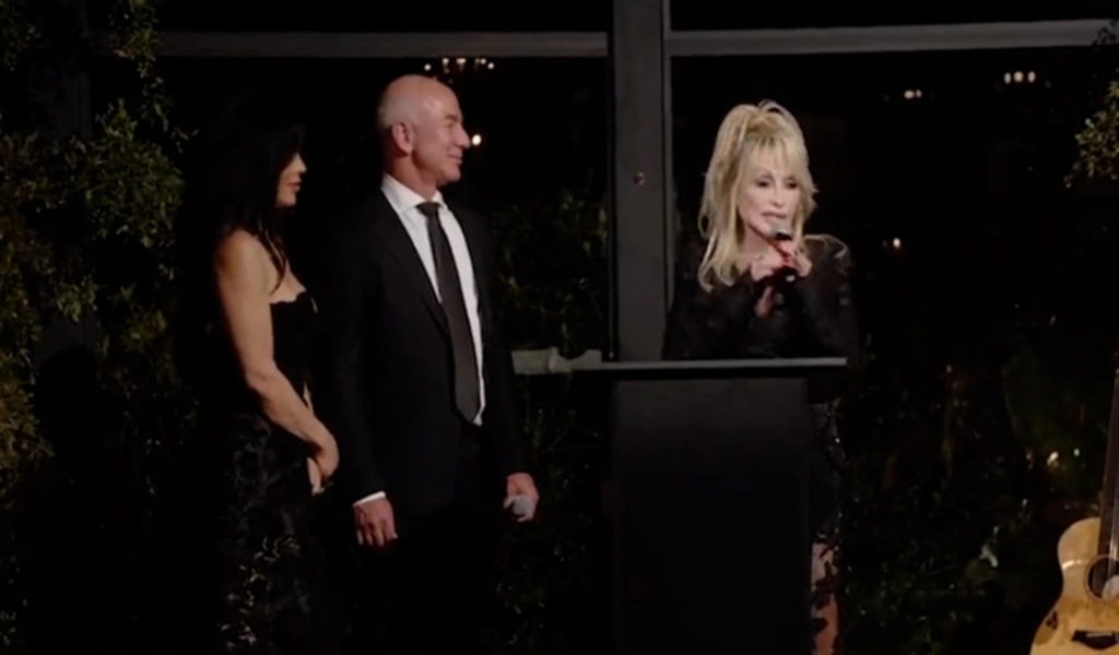 Dolly Parton Receives a $100 Million Award from Jeff Bezos for Giving Children Global Access to Books