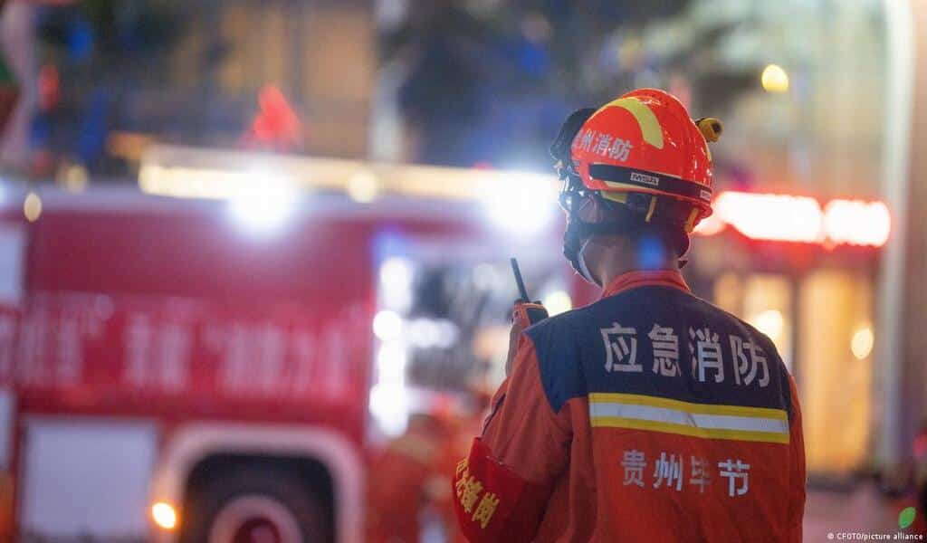 In Xinjiang, Northwest China, An Apartment Fire Claimed 10 Lives