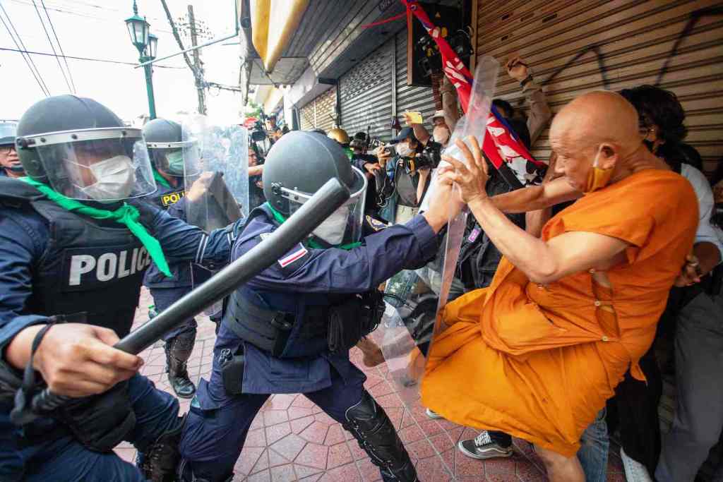 Police Fire Rubber Bullets at Protesters at 2022 Apec Summit