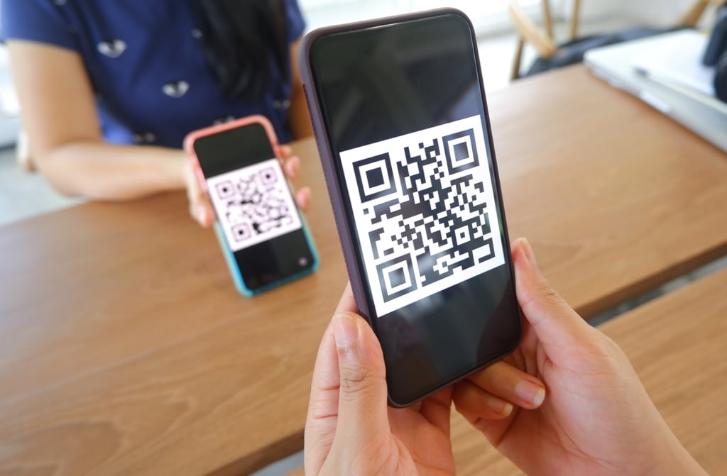 Why You Should Use QR Code Business Cards
