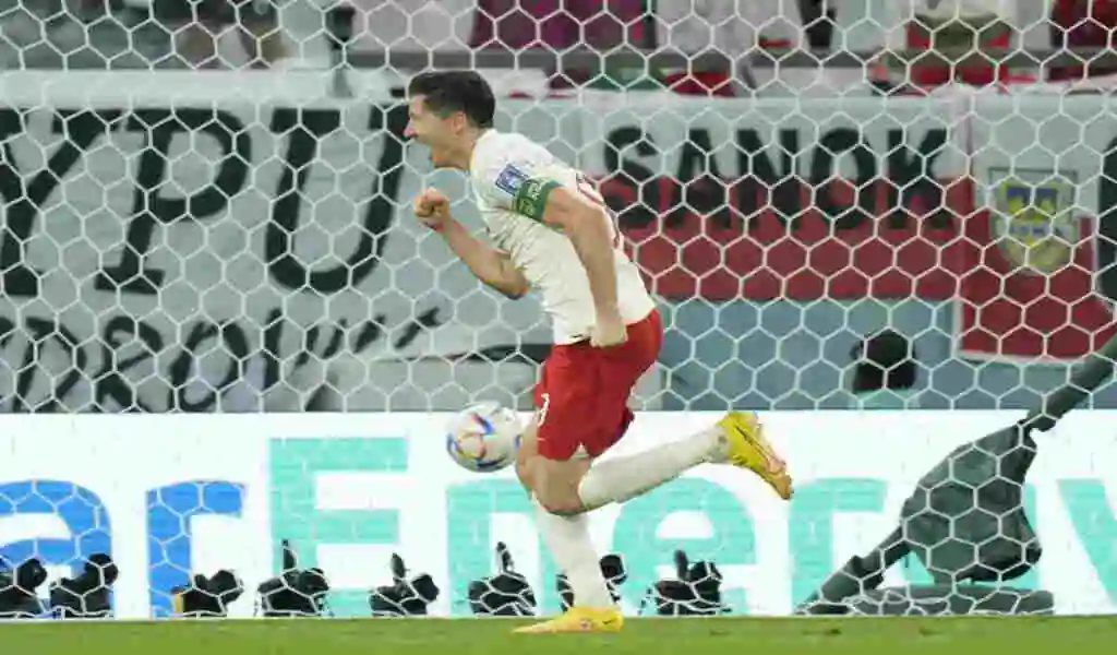 Poland Defeat Saudi Arabia With a Goal From Robert Lewandowski