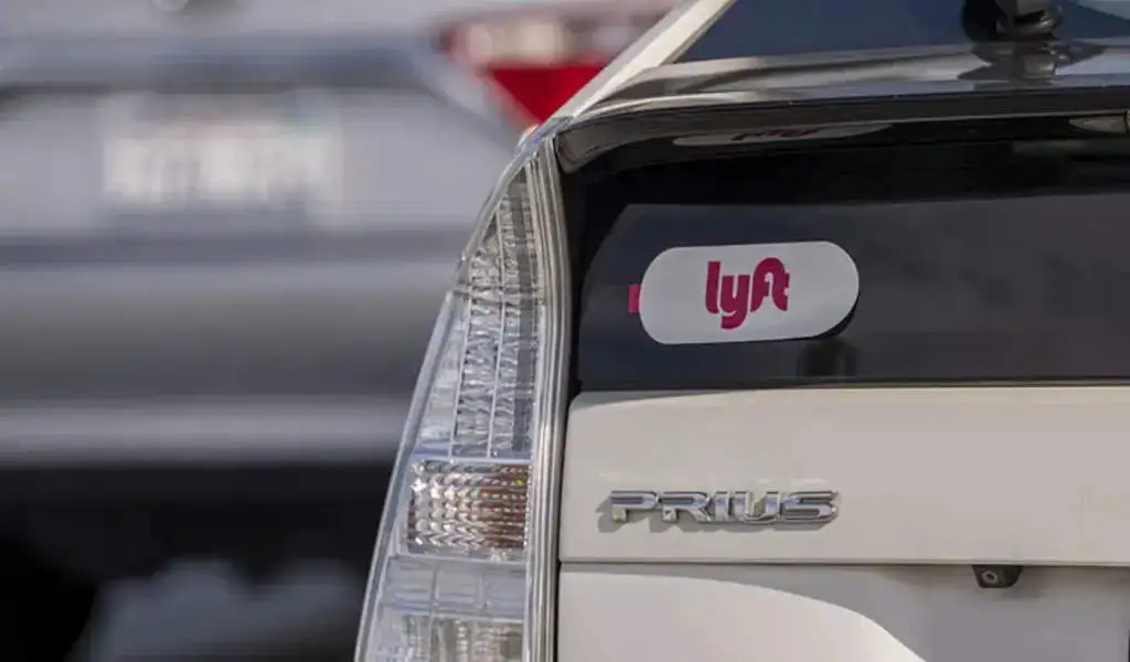 Lyft Laying Off Nearly 700 Workers