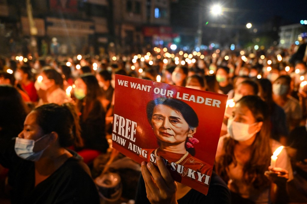 Myanmar Democracy Leader Aung San Suu Kyi