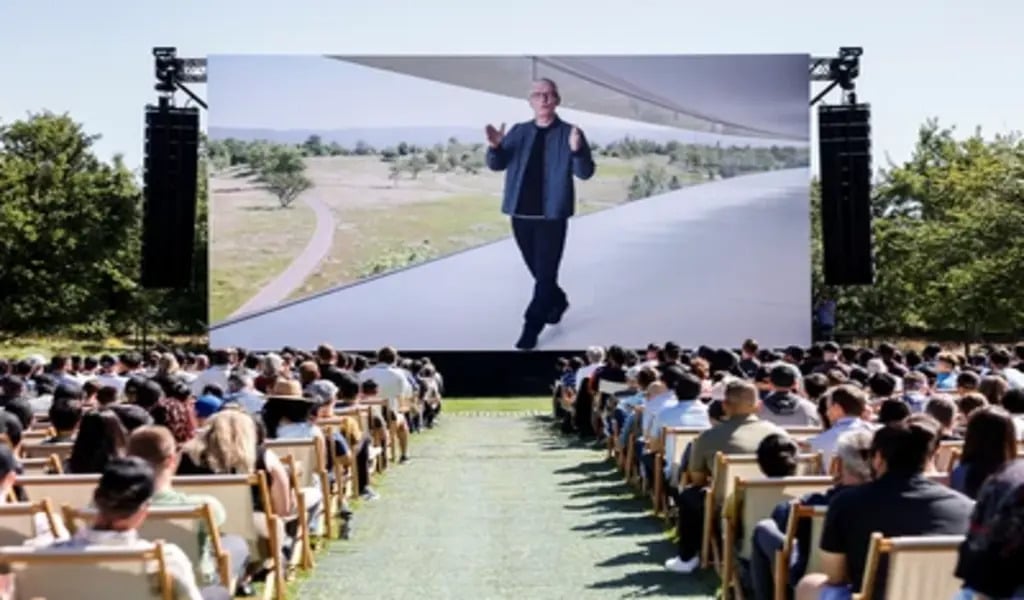 Apple Delays The Launch Of Its Self-Driving Car Until 2026