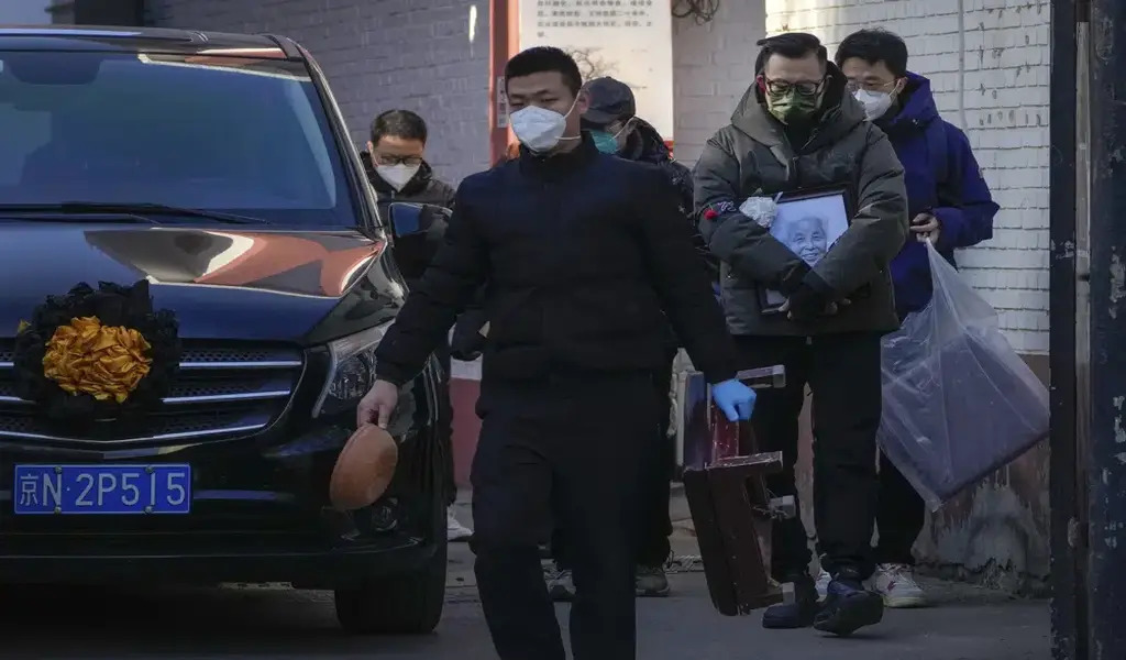 Beijing Reports 2 New COVID-19 Deaths For Dec 18 As Virus Spreads