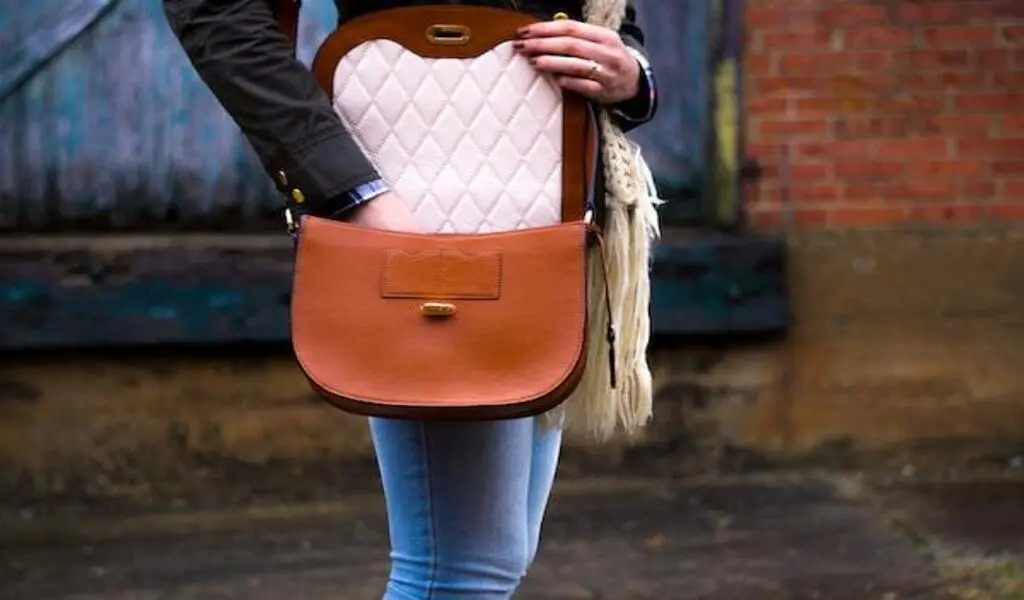 How To Choose the Perfect Shoulder Bag For You