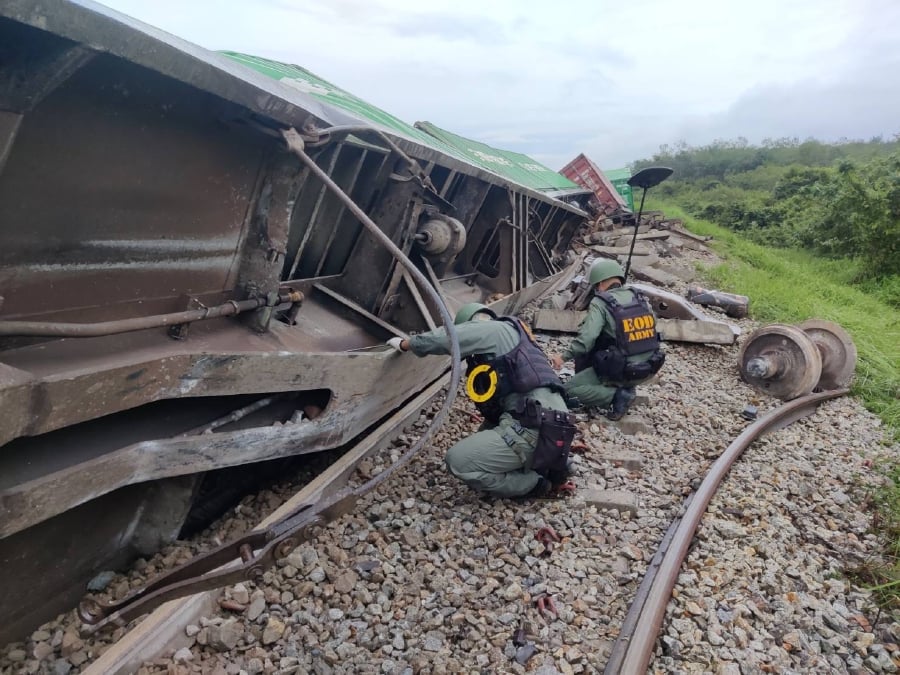 Bomb Explosion Kills 3 Rail Workers in Southern Thailand