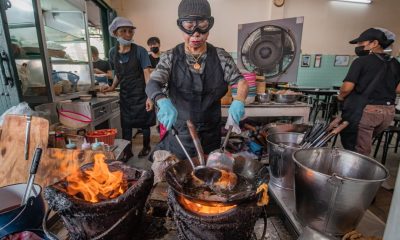 Long Queues Return for Bangkok's Famous Street Food