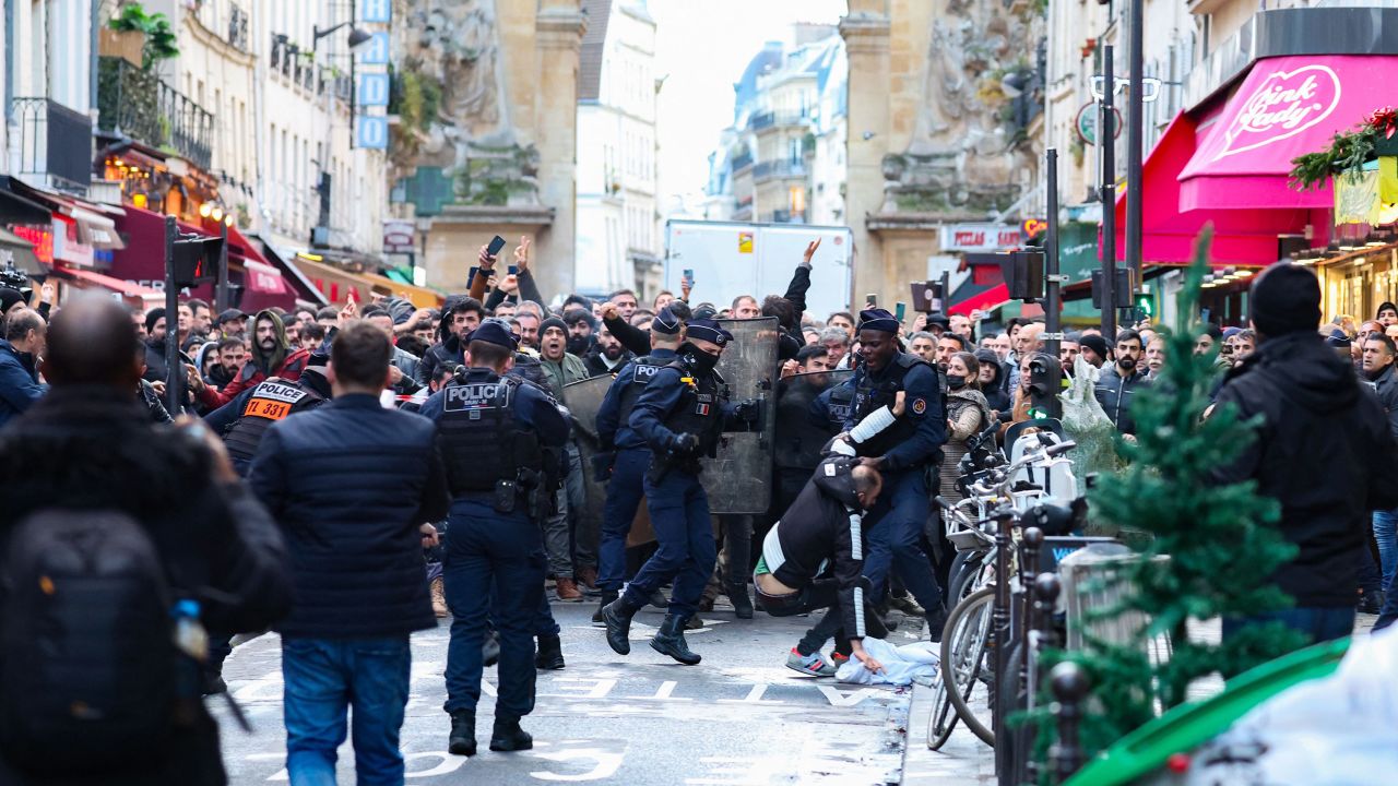 Paris Gunman Kills 3 At A Kurdish Cultural Centre