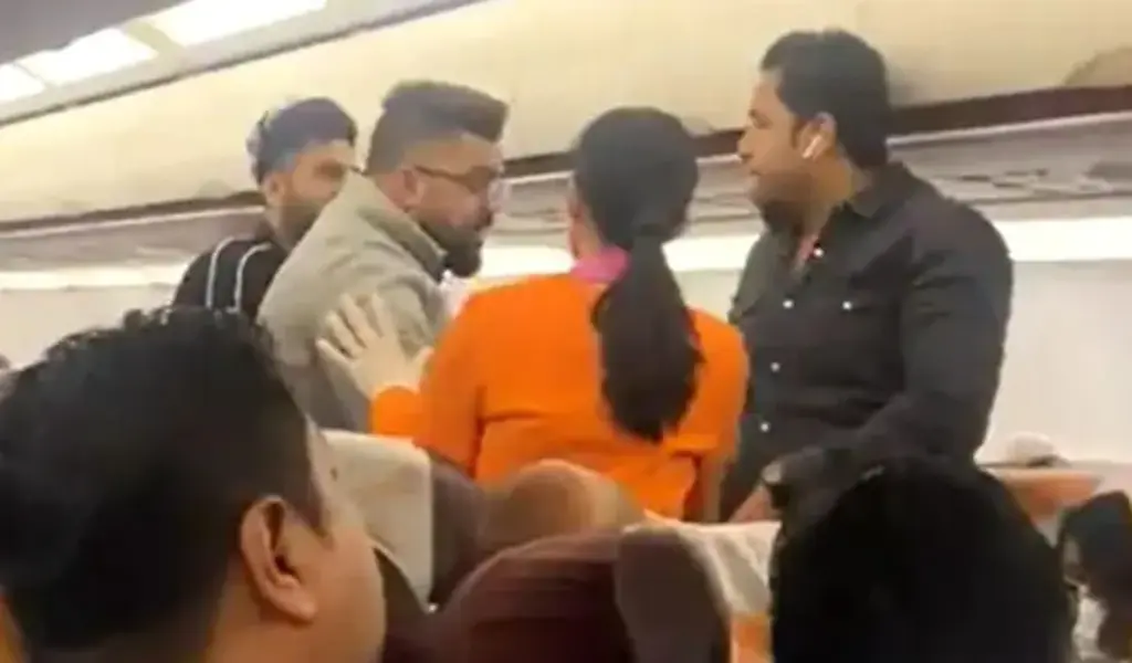Physical Brawl Between Passengers on Thai Smile Airways flight Bangkok-Kolkata