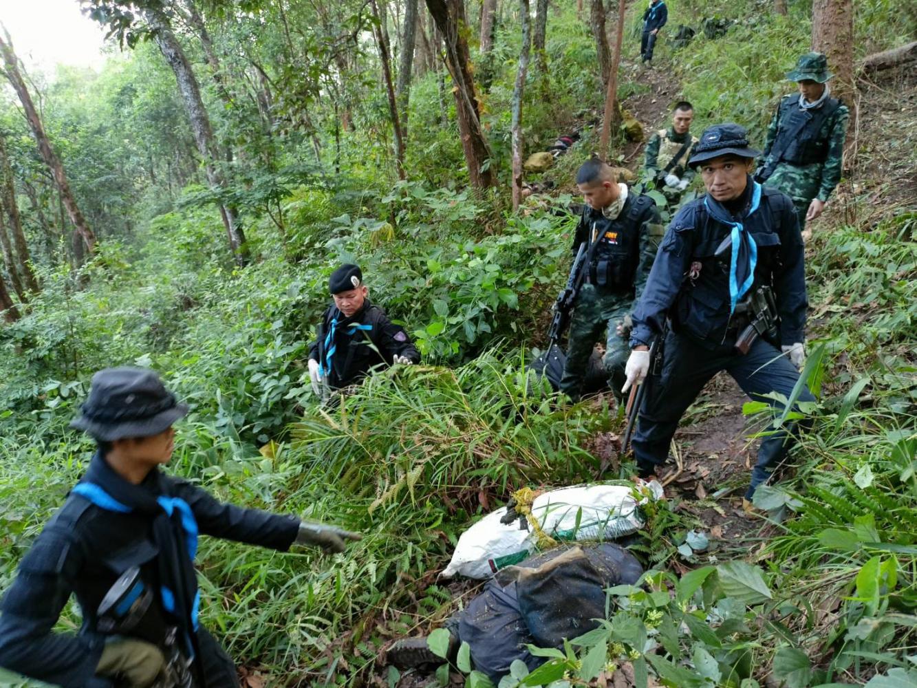 Soldiers ,Drug Runners in the Golden Triangle, chiang rai